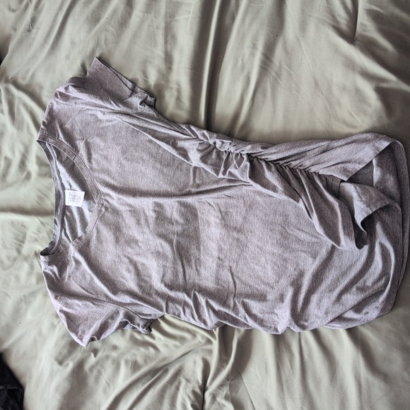 Maternity shirt - Picture 1 of 1